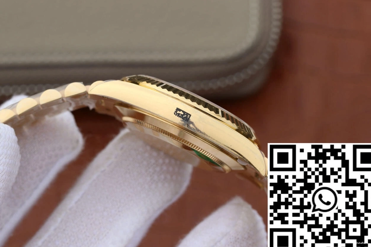 Factory EW M228238-0008 Silver Day-Date Dial Rolex 0228